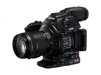Canon papildė Cinema EOS nauju EOS C100 Mark II fotoaparatu