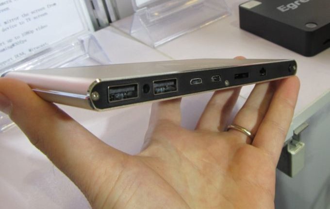 CES 2015: plonas Windows kompiuteris Egreat I5 telpa į delną