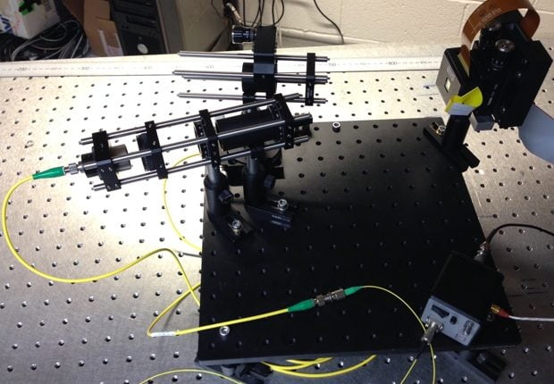 Nauja 100 Gbit/s greičio duomenų perdavimo sistema