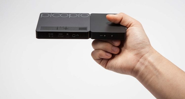 „Celluon PicoPro“ lazerinis projektorius, telpantis kišenėje