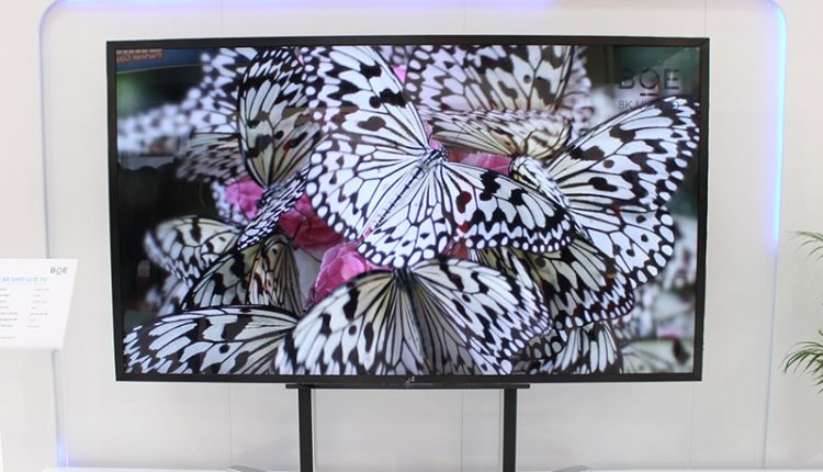 „BOE“ parodė 98 colių televizorių su 8K rezoliucija