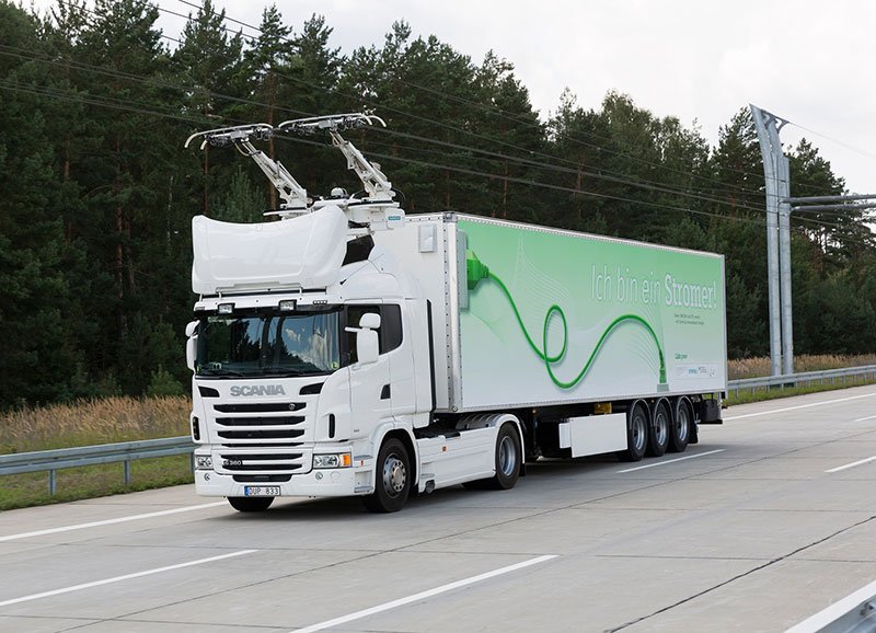 Švedijoje pasirodys pirmieji hibridiniai elektriniai sunkvežimiai