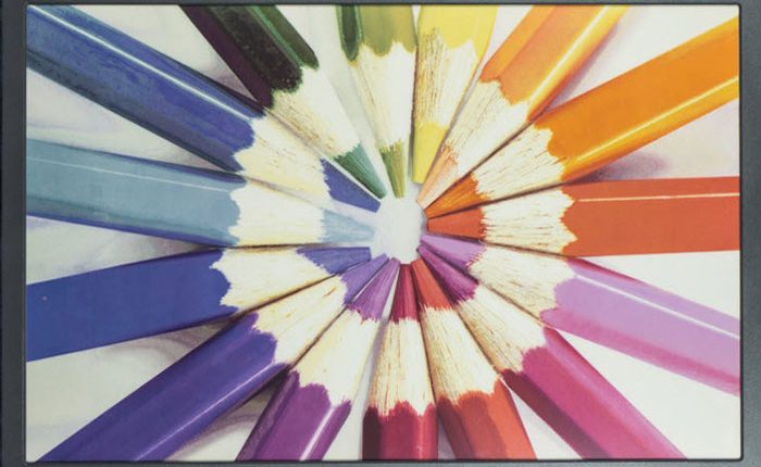 „E Ink“ pademonstravo spalvotus elektroninio rašalo ekranus